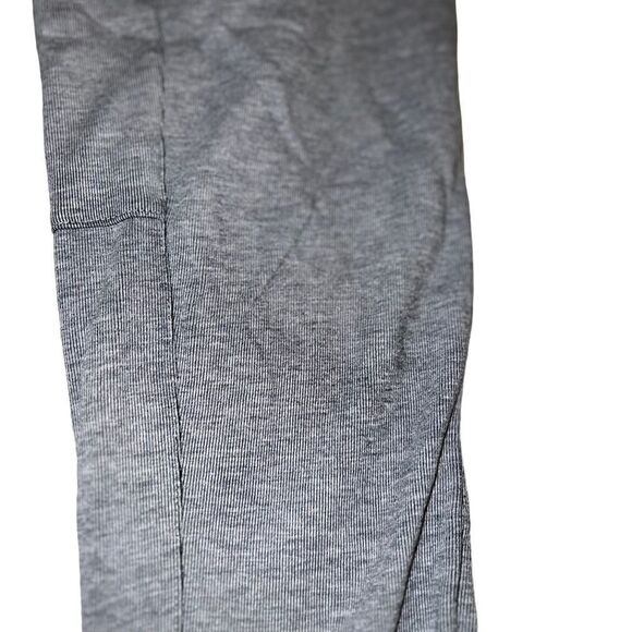 Nike grey joggers with side pockets and back pocket youth size small - Picture 4 of 13